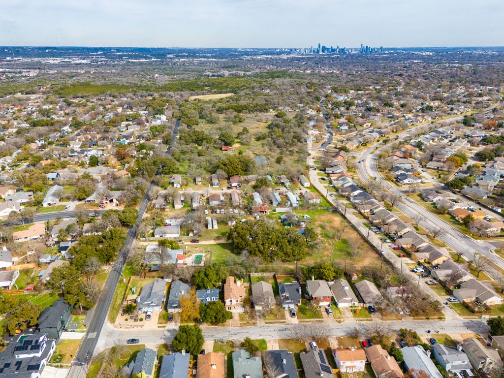 8203 Longview Road Austin, TX 78745 - Photo 3 of 6 a view of a city
