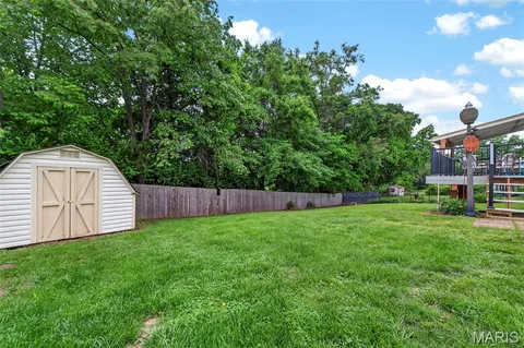 $309,000 | 117 Montana Drive, St. Charles, MO 63304