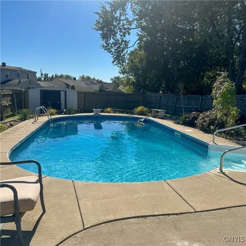 $229,900 | 128 Traister Drive, Salina, NY 13088