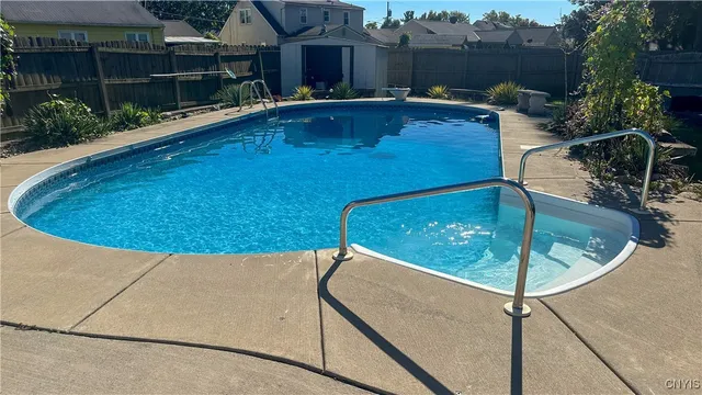 $229,900 | 128 Traister Drive, Salina, NY 13088