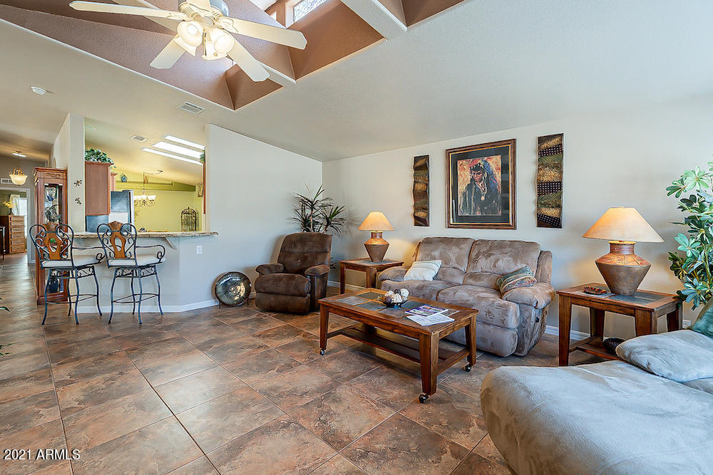 3301 South Goldfield Road, Unit 1067 Apache Junction, AZ 85119 - Photo 3 of 25 Living Room
