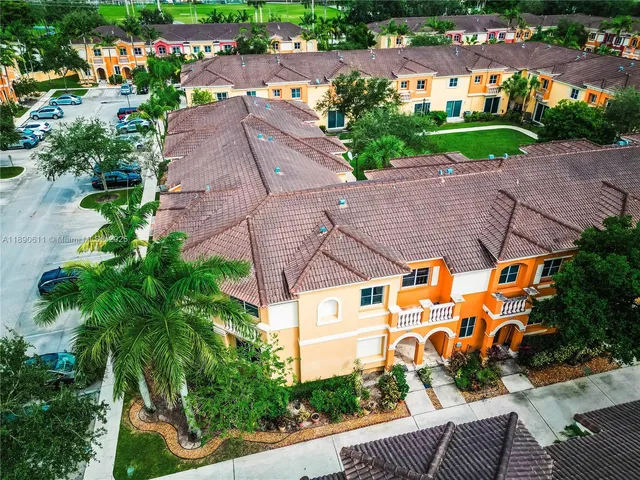 $459,900 | 8928 Southwest 18th Street, Miramar, FL 33025