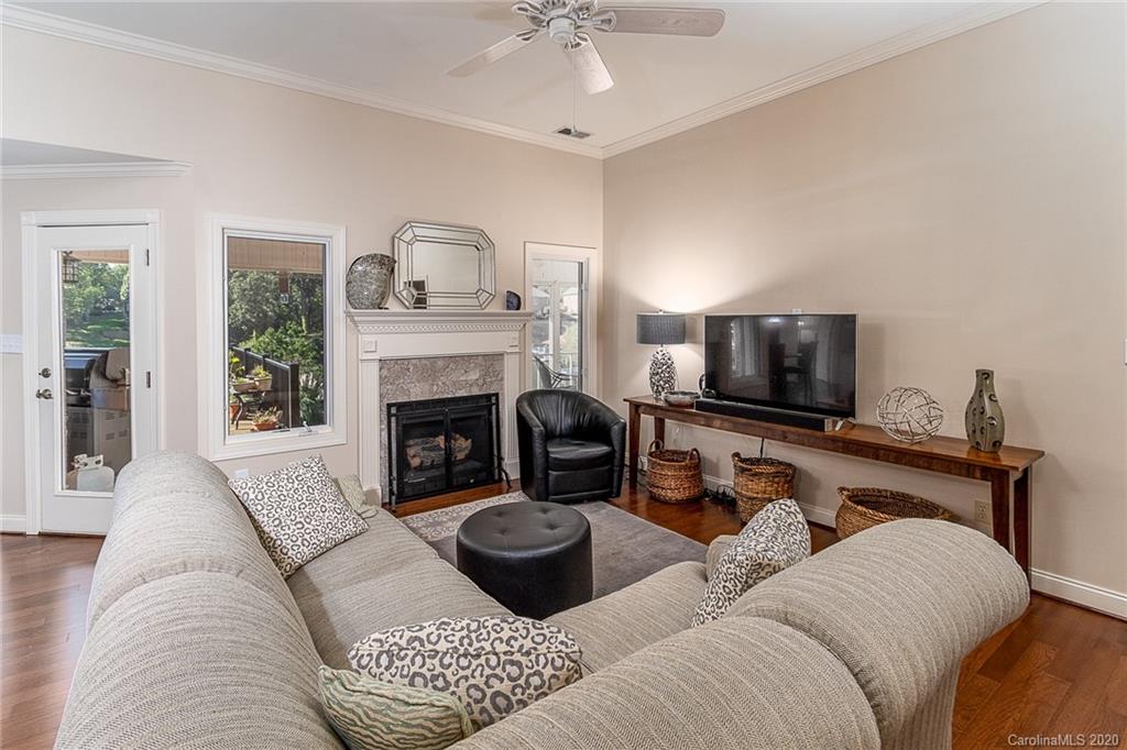 9541 Island Point Road Sherrills Ford, NC 28673 - Photo 9 of 48 Gallery Image 9
