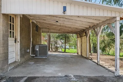 a view of an outdoor space