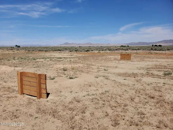 a very nice looking room with a chair