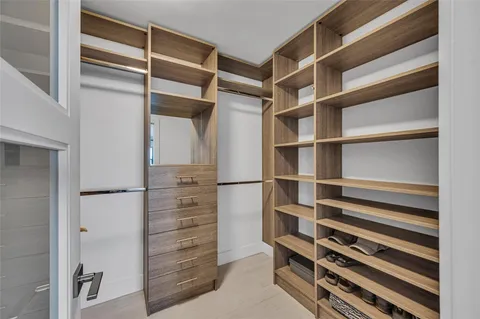 $899,000 | 1901 North Ocean Boulevard, Unit 9E, Fort Lauderdale, FL 33305