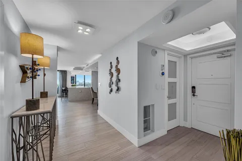 $899,000 | 1901 North Ocean Boulevard, Unit 9E, Fort Lauderdale, FL 33305