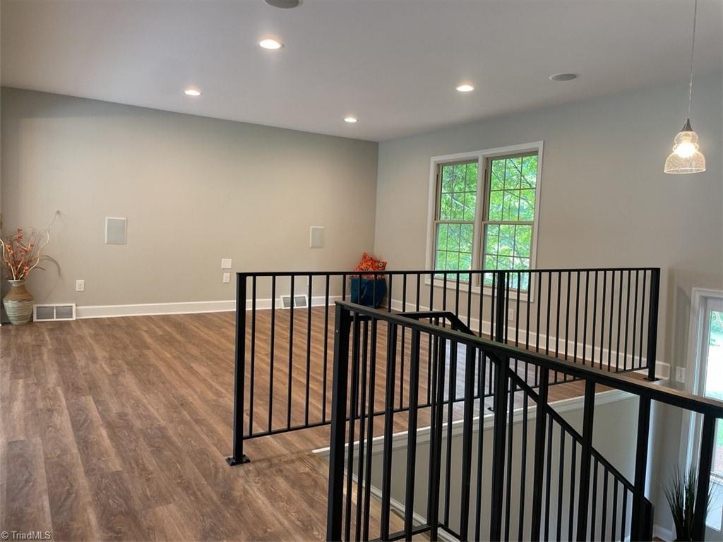 5667 Styers Ferry Road Clemmons, NC 27012 - Photo 2 of 45 Living room