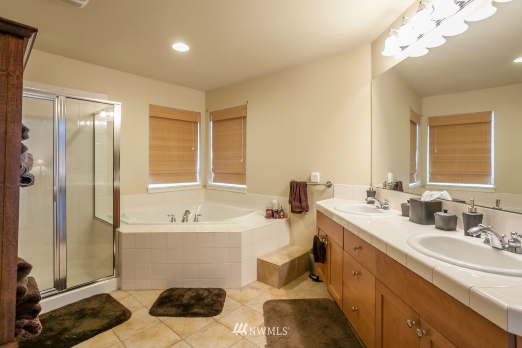 21628 38th Drive Southeast Bothell, WA 98021 - Photo 14 of 24