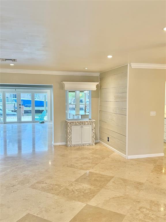 2524 Southeast 9th Street Pompano Beach, FL 33062 - Photo 30 of 45 a view of empty room