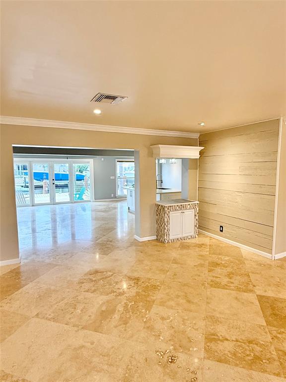 2524 Southeast 9th Street Pompano Beach, FL 33062 - Photo 9 of 45 a view of empty room with a empty room