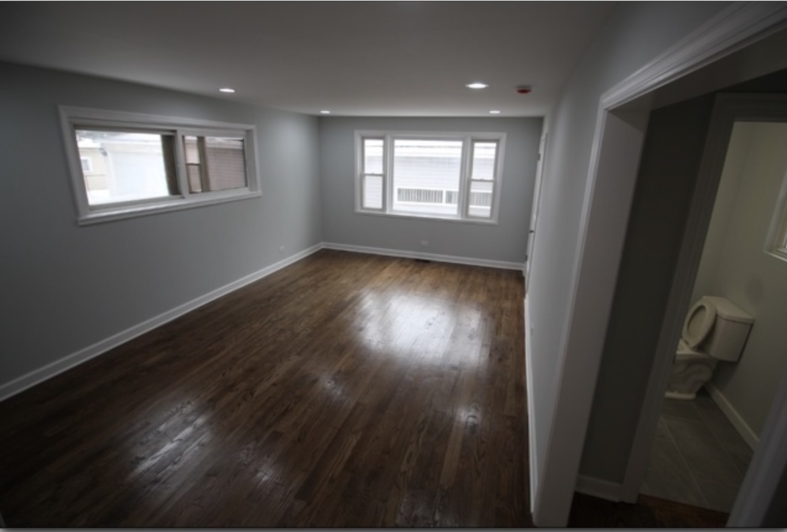 9028 South Carpenter Street Chicago, IL 60620 - Photo 6 of 18