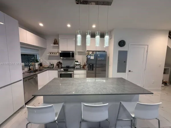 $3,650 | 20018 Southwest 122nd Avenue, Unit 20018, Miami, FL 33177