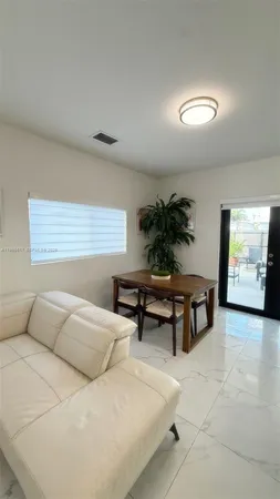 $3,650 | 20018 Southwest 122nd Avenue, Unit 20018, Miami, FL 33177