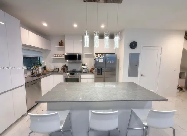 $3,650 | 20018 Southwest 122nd Avenue, Unit 20018, Miami, FL 33177