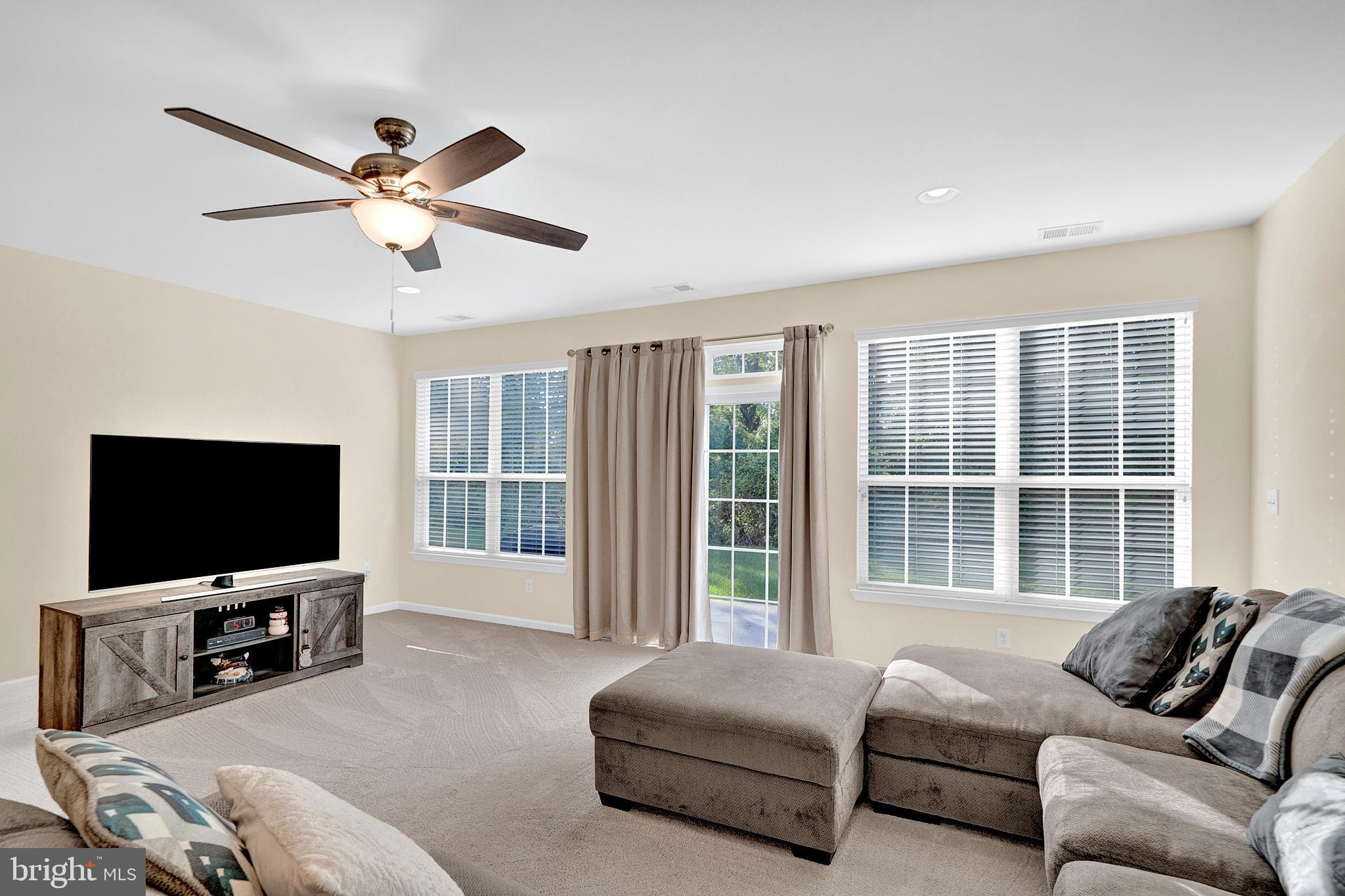 4 Fitzgerald Lane Columbus, NJ 08022 - Photo 11 of 43