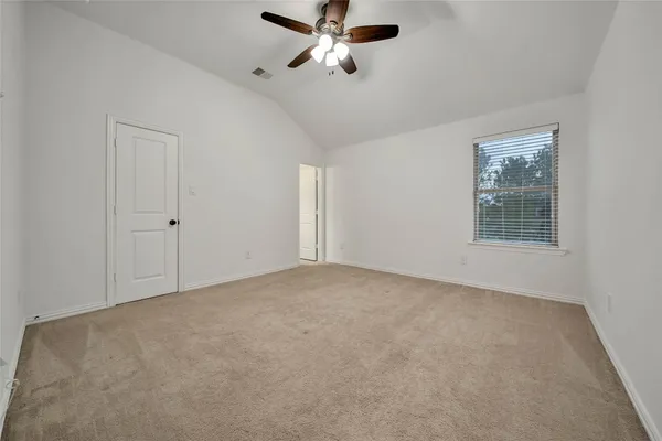 $1,249,990 | 19 Brittany Rose Place, The Woodlands, TX 77375