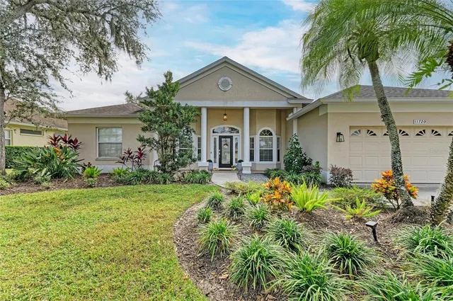 $690,000 | 11720 Clubhouse Drive, Lakewood Ranch, FL 34202