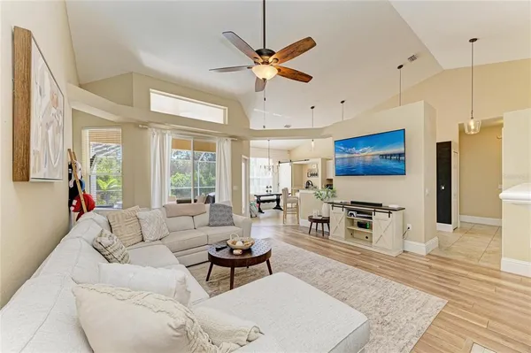 $655,000 | 11720 Clubhouse Drive, Lakewood Ranch, FL 34202
