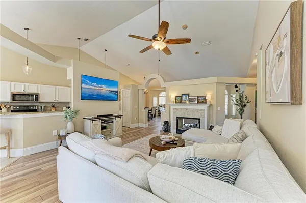 $655,000 | 11720 Clubhouse Drive, Lakewood Ranch, FL 34202
