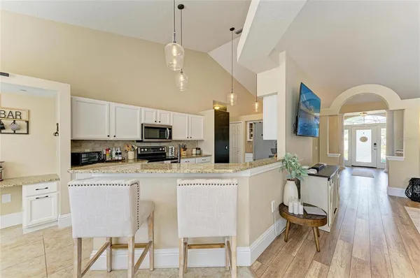 $655,000 | 11720 Clubhouse Drive, Lakewood Ranch, FL 34202