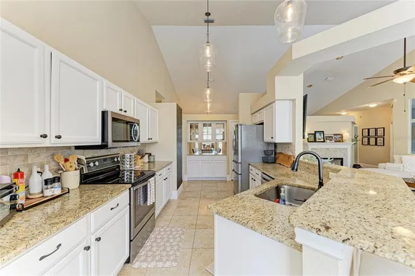 $655,000 | 11720 Clubhouse Drive, Lakewood Ranch, FL 34202