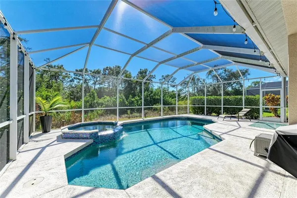 $655,000 | 11720 Clubhouse Drive, Lakewood Ranch, FL 34202