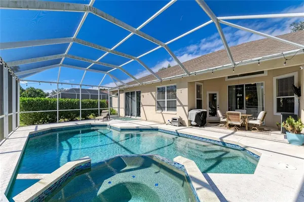 $655,000 | 11720 Clubhouse Drive, Lakewood Ranch, FL 34202