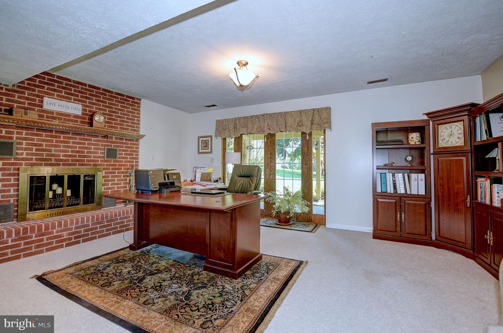 8013 Babikow Road Baltimore, MD 21237 - Photo 12 of 30 Family Room