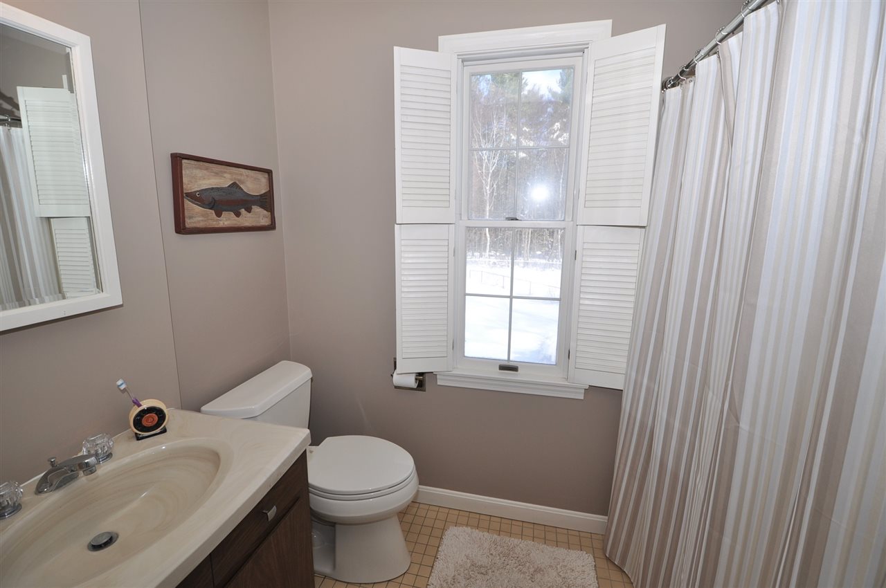 164 Locust Hill Road Goffstown, NH 03045 - Photo 14 of 22 Gallery Image 14