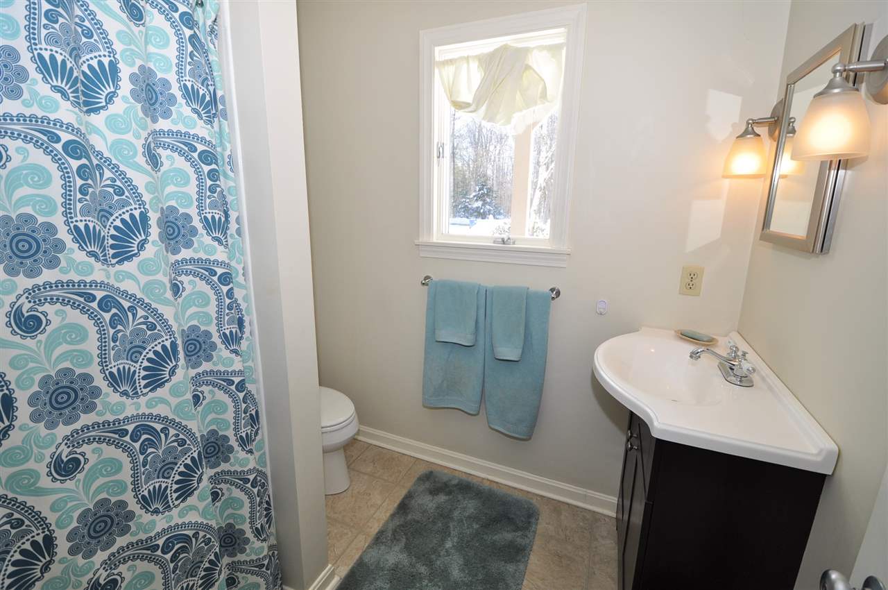 164 Locust Hill Road Goffstown, NH 03045 - Photo 8 of 22 Gallery Image 8