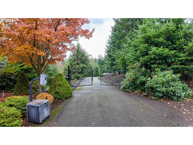 $1,870,000 | 1081 Umpqua College Road, Roseburg, OR 97470