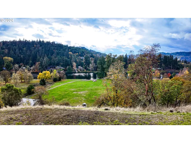 $1,870,000 | 1081 Umpqua College Road, Roseburg, OR 97470