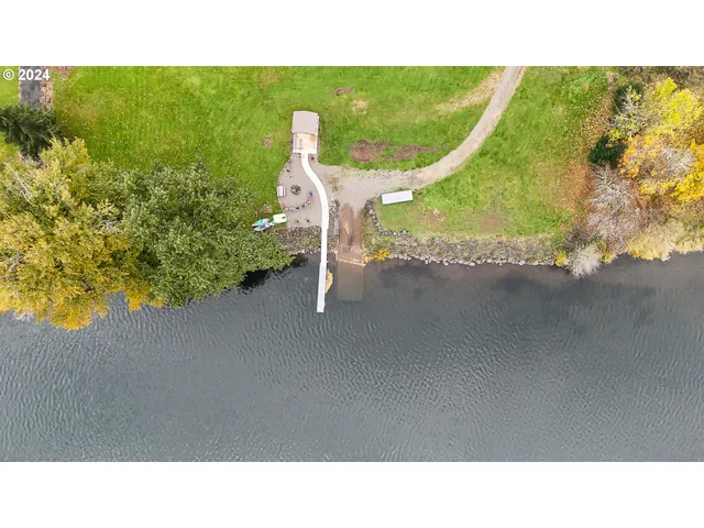 $1,870,000 | 1081 Umpqua College Road, Roseburg, OR 97470