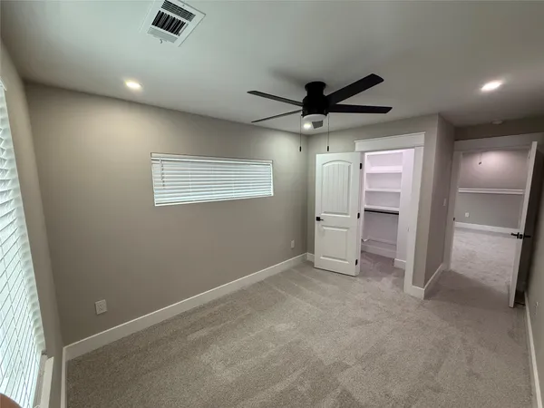 $1,995 | 201 North Vandeveer Street, Burnet, TX 78611