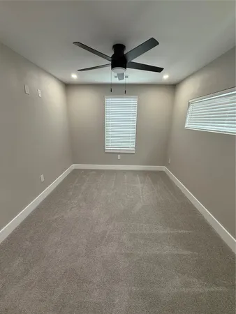 $1,995 | 201 North Vandeveer Street, Burnet, TX 78611