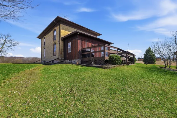 $369,900 | N5332 County Road G, St. Cloud, WI 53079