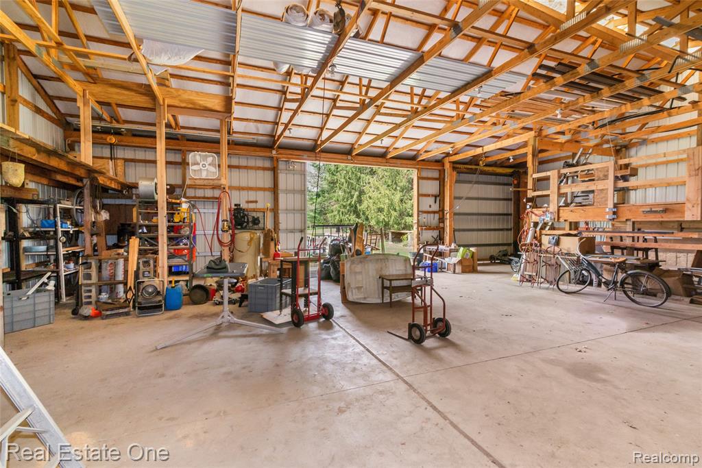 9050 Earhart Road South Lyon, MI 48178 - Photo 41 of 55