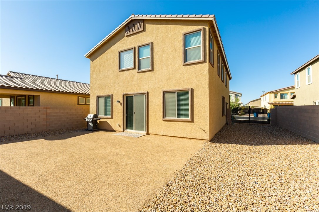 45 Vega Ridge Way Las Vegas, NV 89183 - Photo 5 of 38 Gallery Image 5