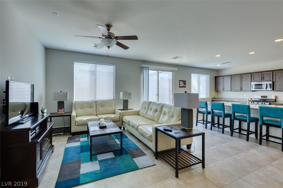 45 Vega Ridge Way Las Vegas, NV 89183 - Photo 9 of 38 Gallery Image 9