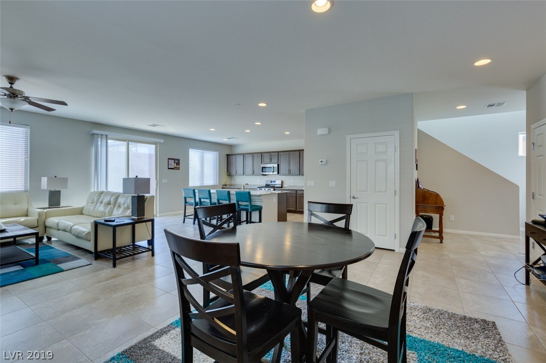 45 Vega Ridge Way Las Vegas, NV 89183 - Photo 10 of 38 Gallery Image 10