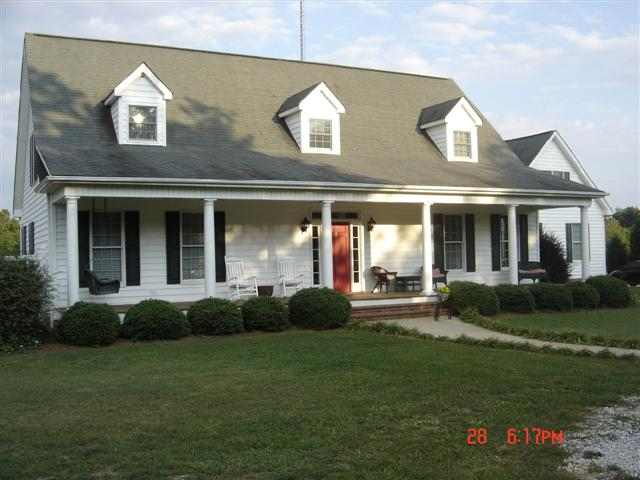 4172 Ridge Road Greer, SC 29651 - Photo 3 of 24