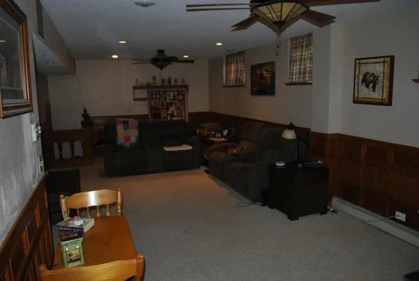 $344,900 | 2404 Highway 15, Truman, MN 56088