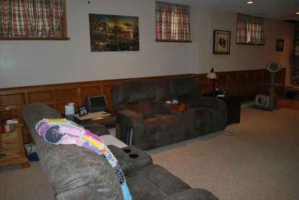 $344,900 | 2404 Highway 15, Truman, MN 56088