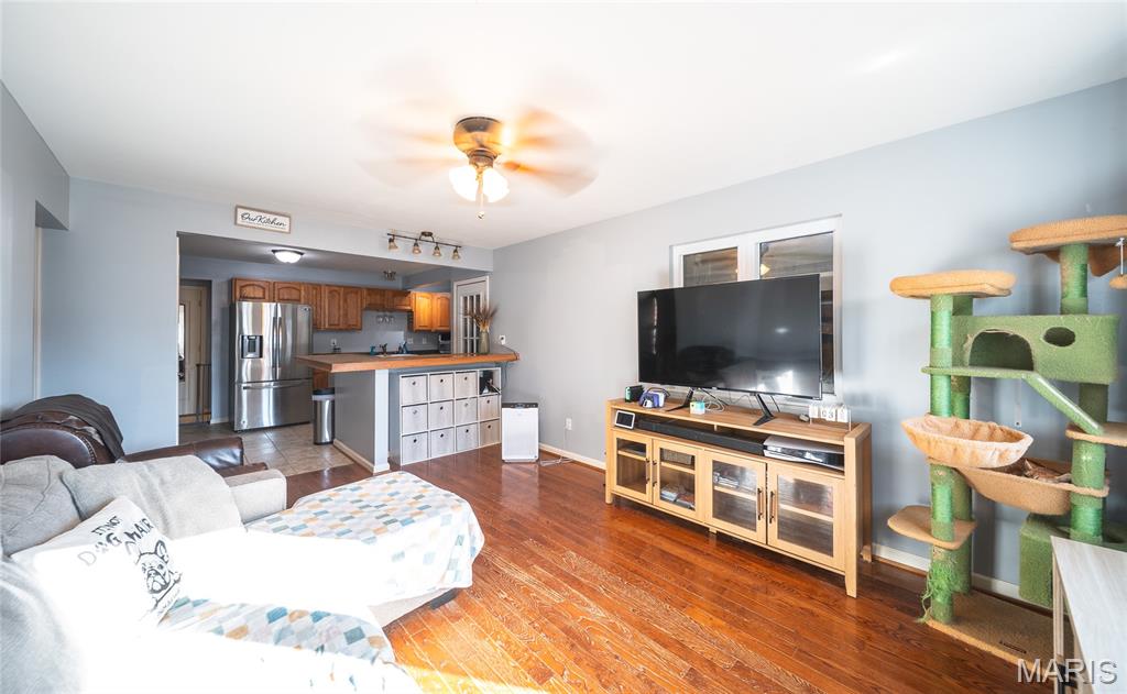 221 Watson Road Sullivan, MO 63080 - Photo 3 of 21