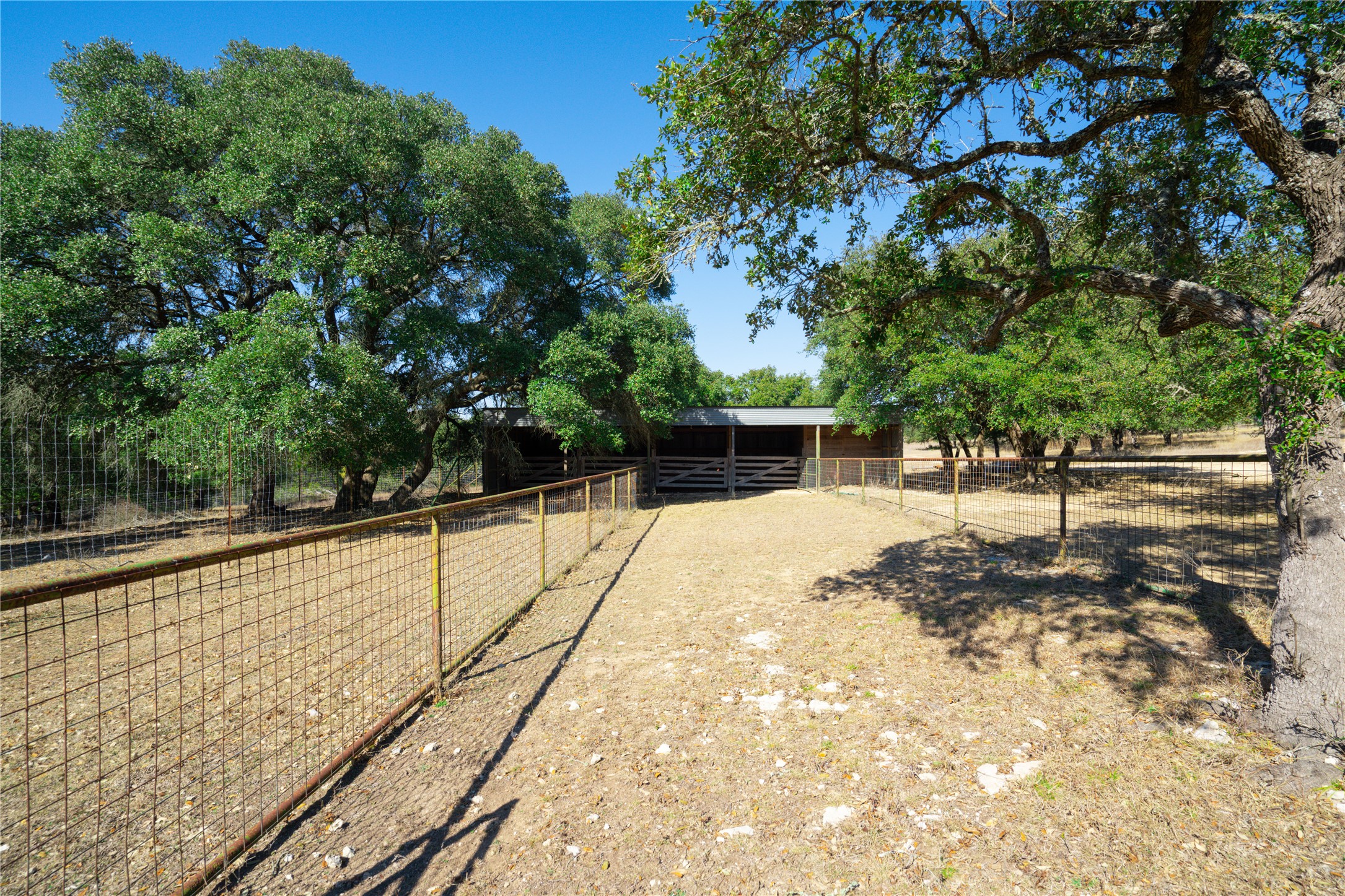 7890 Highway 290 Dripping Springs, TX 78620 - Photo 21 of 33