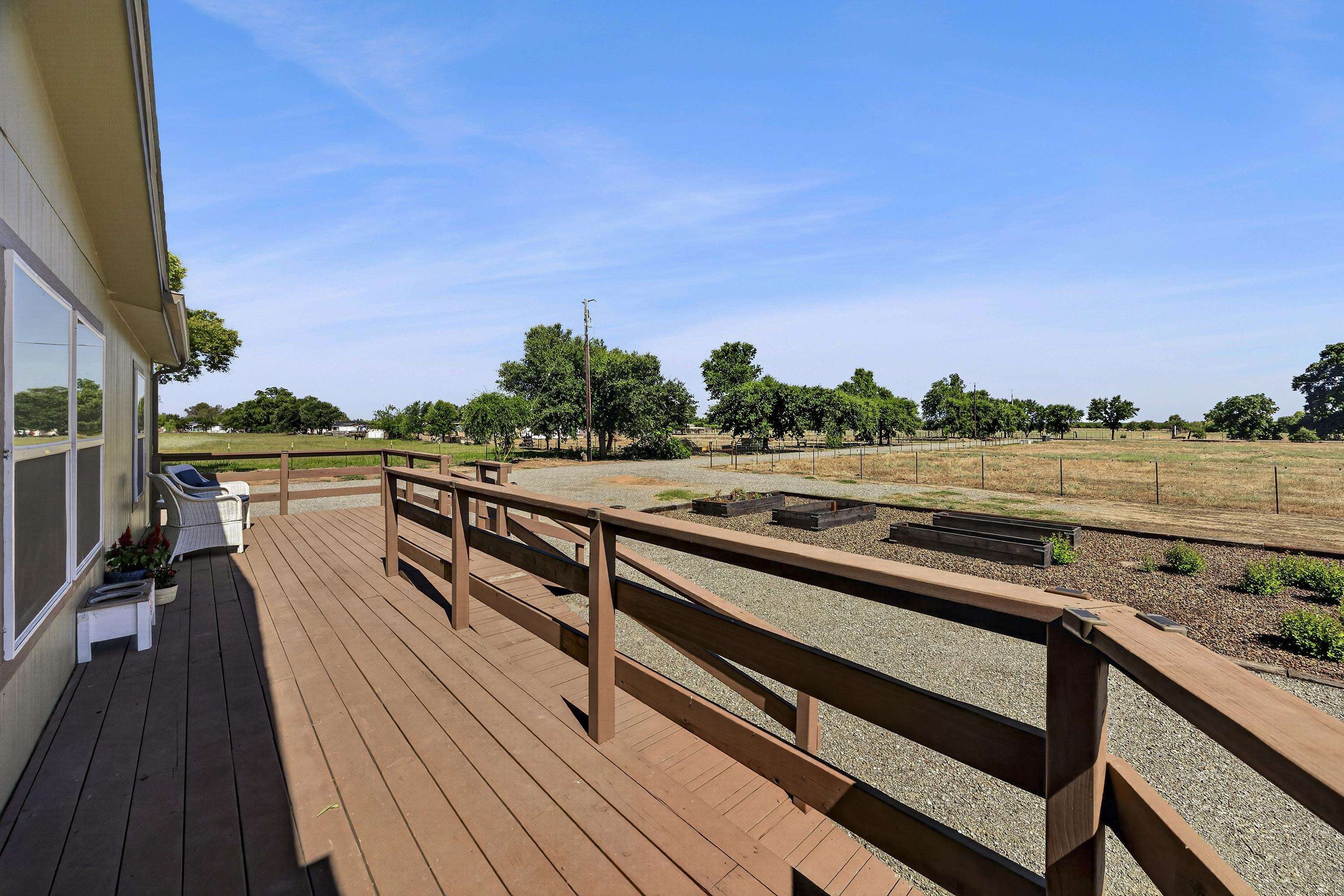 22875 Hamilton Avenue Gerber, CA 96035 - Photo 9 of 58