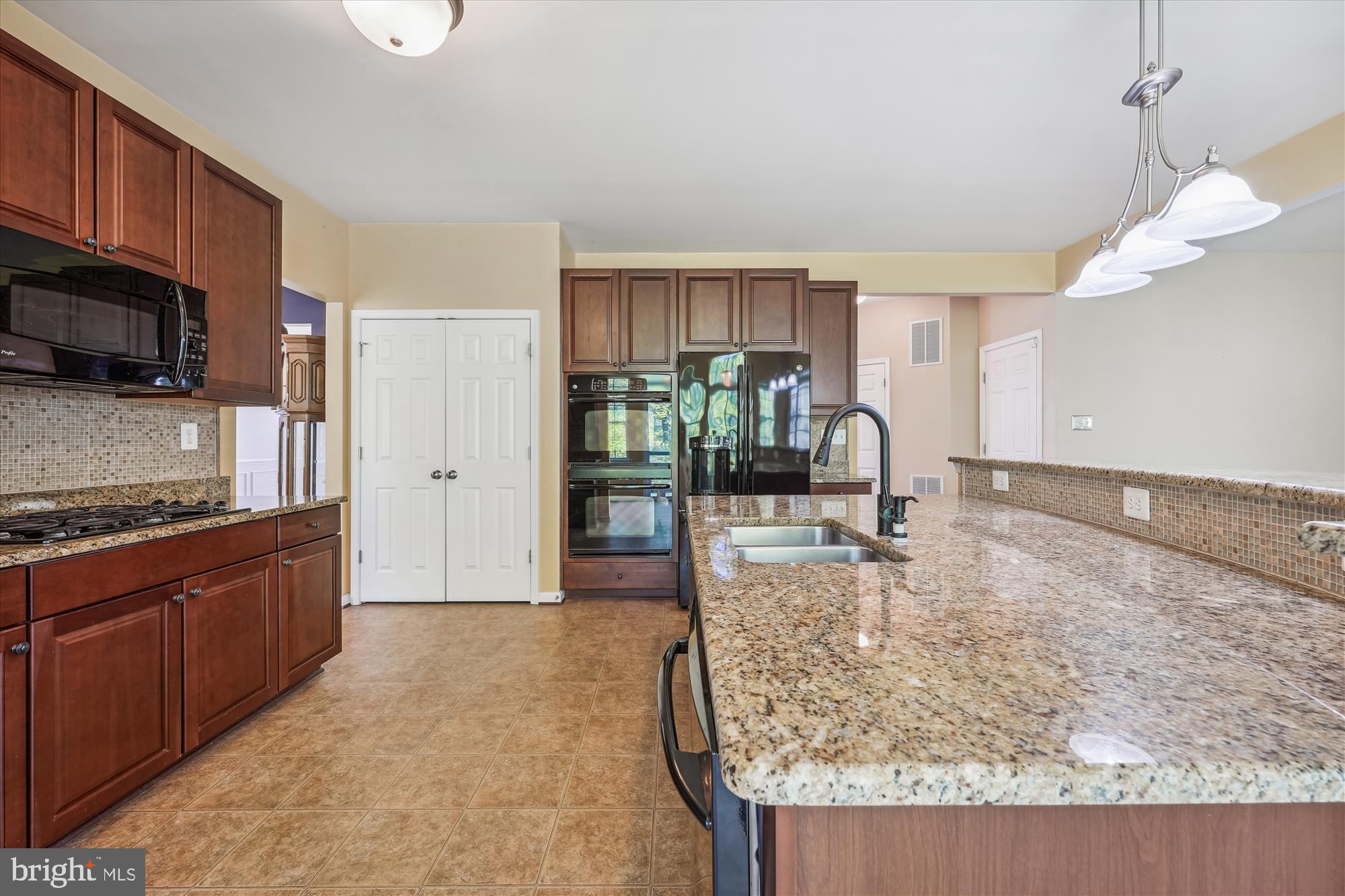 2063 Baythorne Road Prince Frederick, MD 20678 - Photo 11 of 32 Kitchen