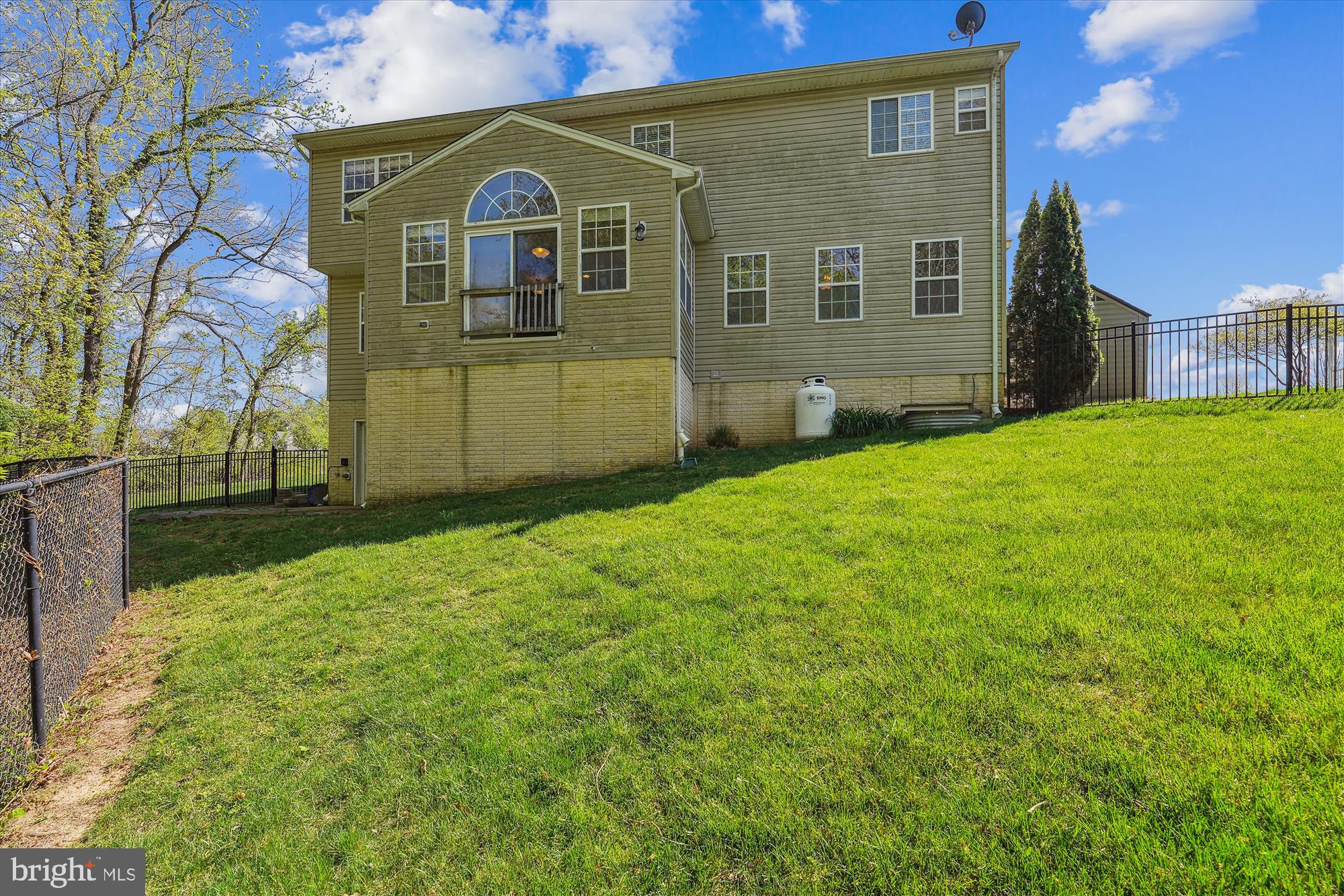 2063 Baythorne Road Prince Frederick, MD 20678 - Photo 31 of 32 Back Elevation