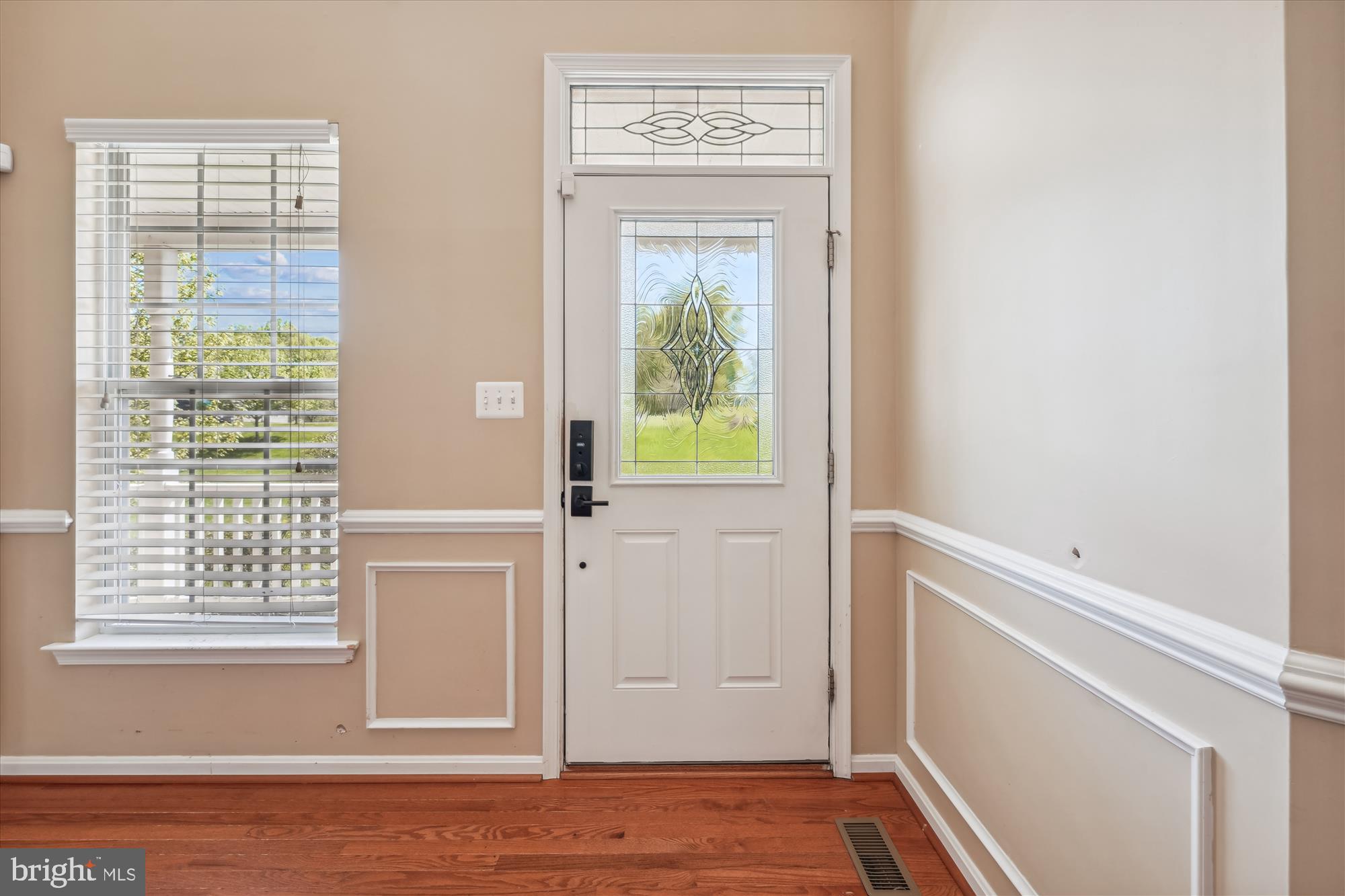 2063 Baythorne Road Prince Frederick, MD 20678 - Photo 6 of 32 Entry